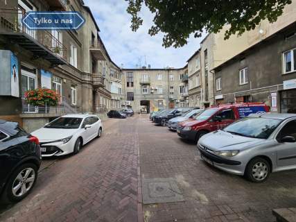 Lokal w Centrum Al. NMP z najemcą.