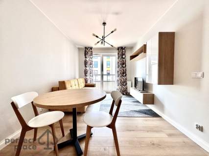 ul. Dmowskiego 2 pok balkon m. post. 01.10.
