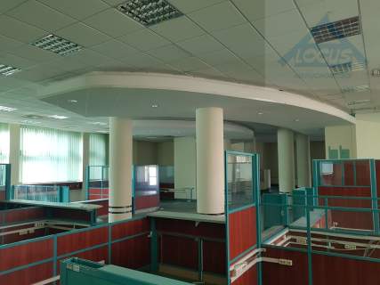 Ursynów oferujemy do wynajęcia biuro 1800 m2