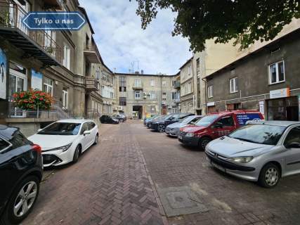 Lokal w Centrum Al. NMP z najemcą.