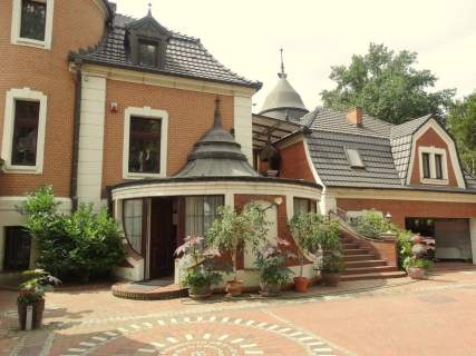 Kompleks pałacowo - parkowy ok Wrocław