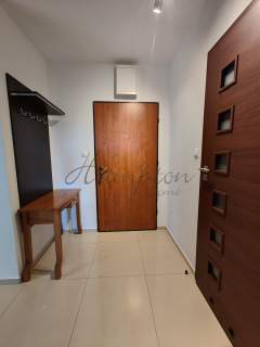 3 pokoje/ 75m2/ 2 balkony/ 2x garaż/ zielono