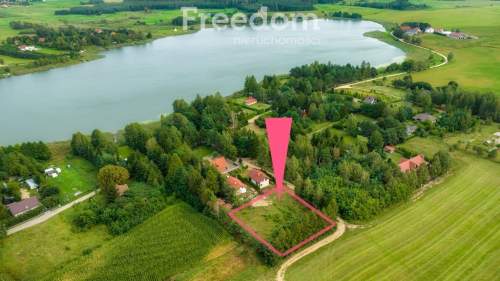 Działka nad jeziorem Burdąg