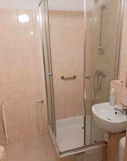 -CENTRUM-26m2-MEDIA MIEJSKIE-BALKON-WINDA-PIWNICA-