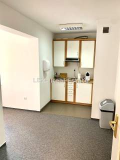 Do wynajęcia lokal biurowy 187 m2 w Ursusie.