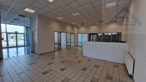 Lokal biurowo- usługowy 280 m2 w Regułach