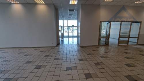 Lokal biurowo- usługowy 280 m2 w Regułach