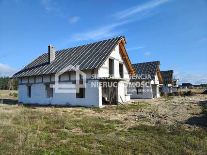 Urokliwy dom nad jeziorem Żuromino