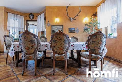 Dworek - dom z restauracją na sprzedaż