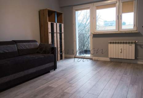3 POKOJE/ PO KOMPLEKSOWYM REMONCIE/ Z BALKONEM