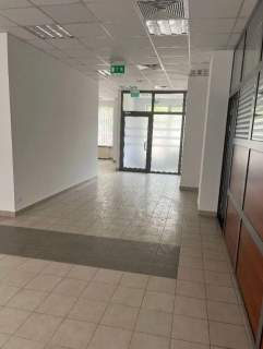 Warszawa Praga Południe, Gocław, lokal parter 153m2 do wynajęcia