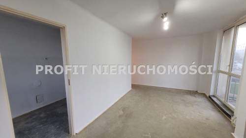 Ozorków ul. Nowy Rynek 1 pięro z balkonem