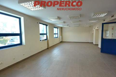 Budynek biurowo usługowy 462m2, Targówek