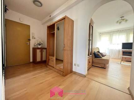 Przytulne, dwupokojowe z balkonem, w okolicy 4 Marca.