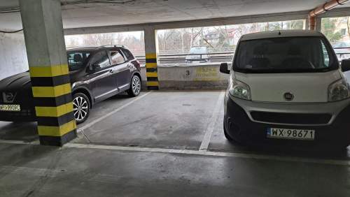 Sprzedam miejsca postojowe w garażu podziemnym