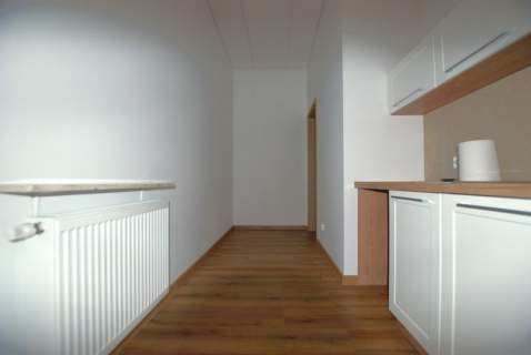 Lokal parterowy, nowoczesny budynek, klimatyzacja