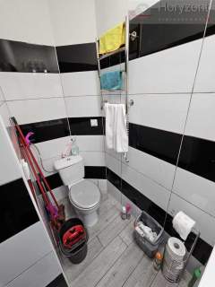 Lokal z witryną, parter, 68m2 - Centrum