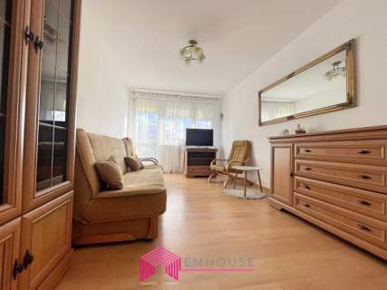 Przytulne, dwupokojowe z balkonem, w okolicy 4 Marca.