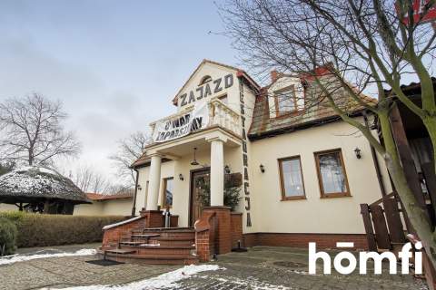 Dworek - dom z restauracją na sprzedaż