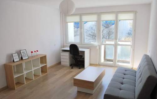 CENTRUM-ROZKŁADOWE-2POK-52M2-MEDIA MIEJSKIE-BALKON
