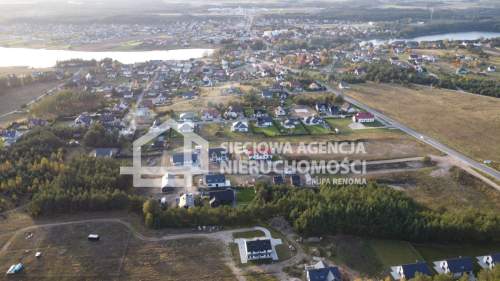 Dom bliźnak nad jezorem Stężyca