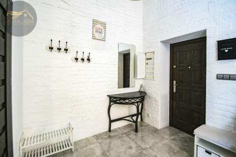 DWUPOZIOMOWE/ 3 POKOJE/ 76,2M2/ WYSOKI PARTER