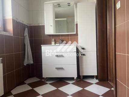 Wolnostojący, 6 pokoi, do wprowadzenia