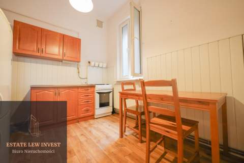 Mieszkanie w ścisłym centrum 63m2, 3pokoje, balkon