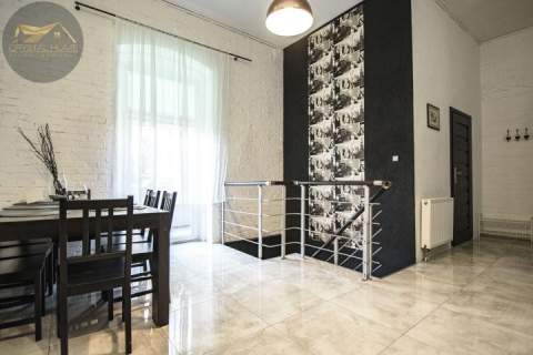 DWUPOZIOMOWE/ 3 POKOJE/ 76,2M2/ WYSOKI PARTER