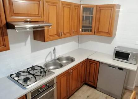 CENTRUM-ROZKŁADOWE-2POK-52M2-MEDIA MIEJSKIE-BALKON
