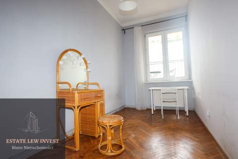 Mieszkanie w ścisłym centrum 63m2, 3pokoje, balkon