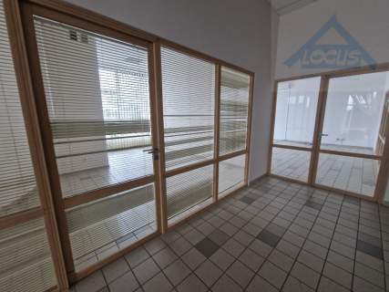 Lokal biurowo- usługowy 280 m2 w Regułach