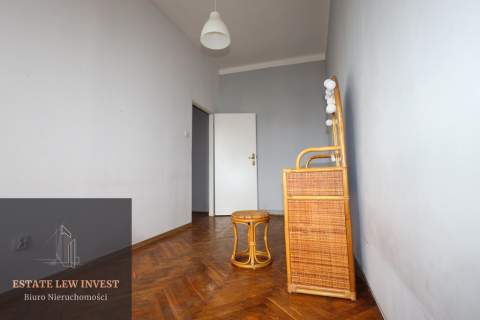 Mieszkanie w ścisłym centrum 63m2, 3pokoje, balkon