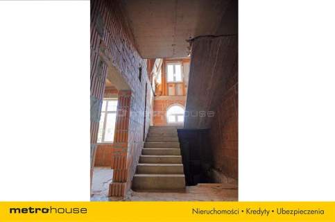 ŁÓDŹ-pałacyk 830 m2 z działką 3450 m2.