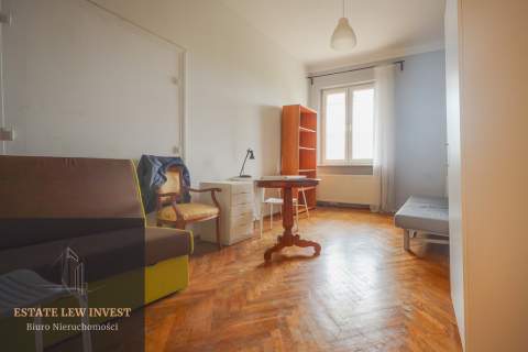 Mieszkanie w ścisłym centrum 63m2, 3pokoje, balkon