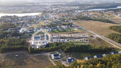 Dom bliźnak nad jezorem Stężyca