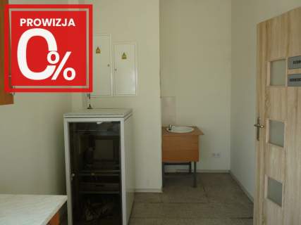 Nowoczesna hala z biurowcem w Zakliczynie