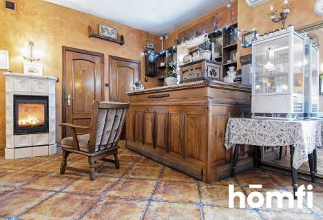 Dworek - dom z restauracją na sprzedaż