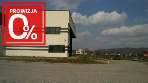 Nowoczesna hala z biurowcem w Zakliczynie