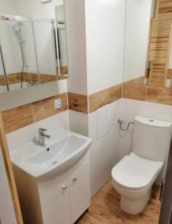 CENTRUM-ROZKŁADOWE-2POK-52M2-MEDIA MIEJSKIE-BALKON