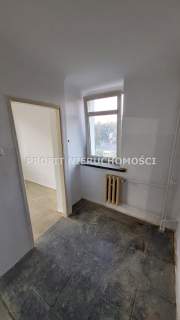 Ozorków ul. Nowy Rynek 1 pięro z balkonem