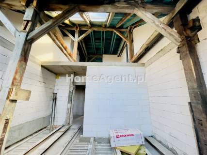 LOFTOWE WNĘTRZE Z ANTRESOLĄ 2 POKOJE CENTRUM