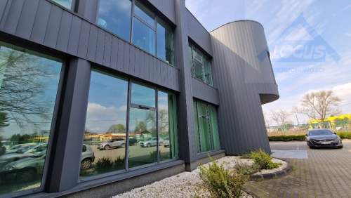 Lokal biurowo- usługowy 280 m2 w Regułach