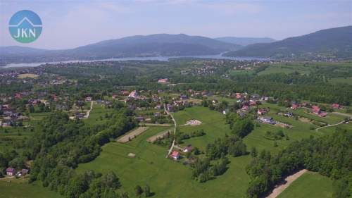 Działka ukryta w zielonym zaciszu nad strumieniem