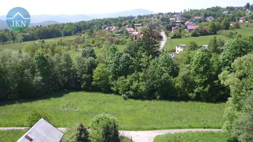 Działka ukryta w zielonym zaciszu nad strumieniem