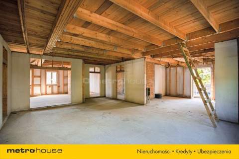 ŁÓDŹ-pałacyk 830 m2 z działką 3450 m2.