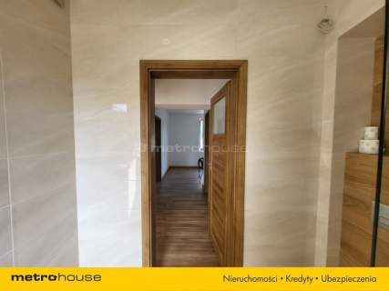 Mały nowoczesny dom 65m z dużym ogrodem