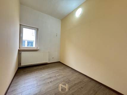 Obiekt na sprzedaż, 660 m2, Baczyna