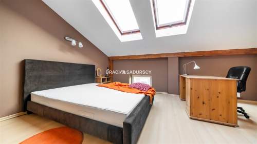 Mieszkanie w Kamienicy 82 m2 Stare Miasto,Poddasze
