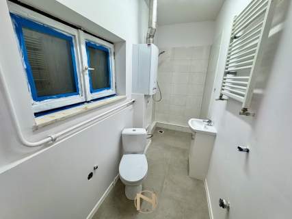 Obiekt na sprzedaż, 660 m2, Baczyna